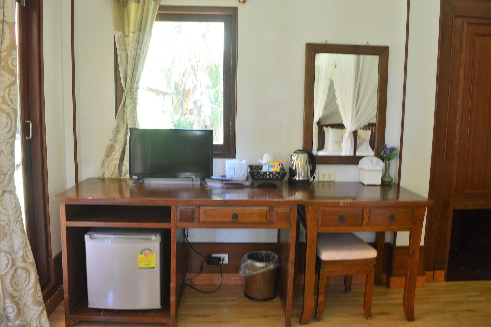 Sayang Beach Resort Koh Lanta Bagian luar foto