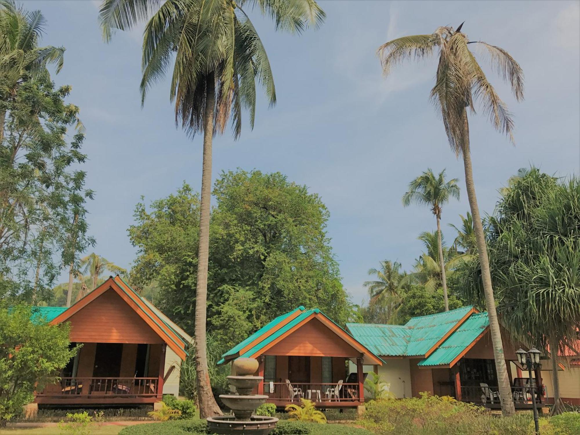 Sayang Beach Resort Koh Lanta Bagian luar foto